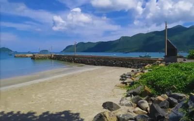 Bãi Cầu Tàu - Côn Đảo