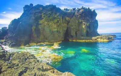 Bãi đá đảo Phú Quý