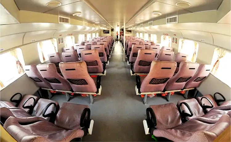 khoang thường tàu cao tốc superdong đi Côn Đảo