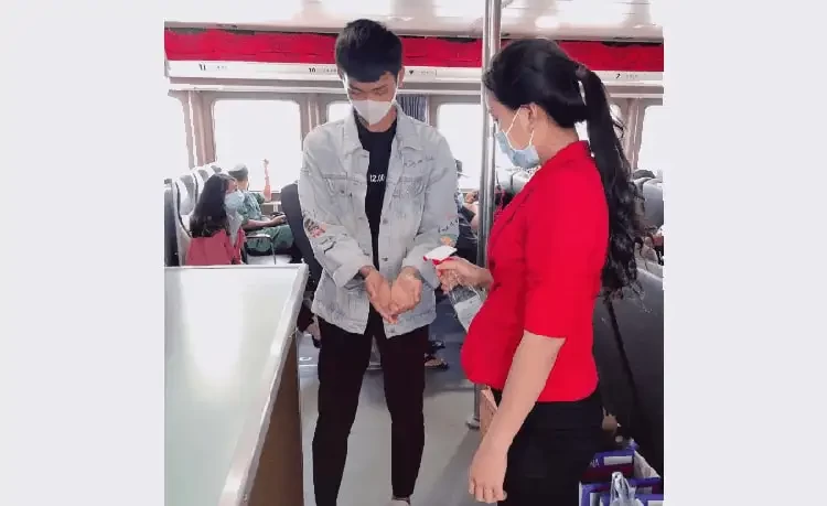 tàu express chống covid-19